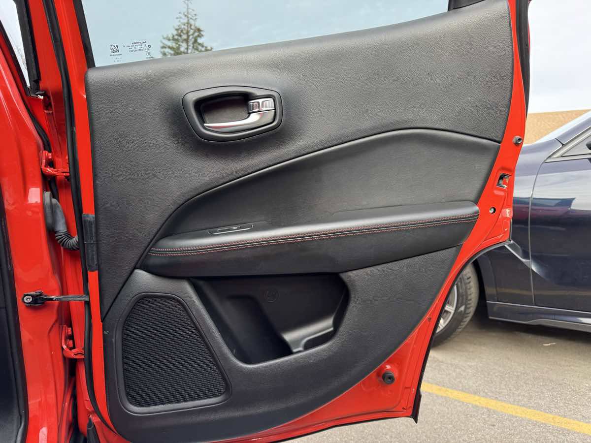 Used 2019 Jeep Compass Trailhawk w/ Cold Weather Group image 36