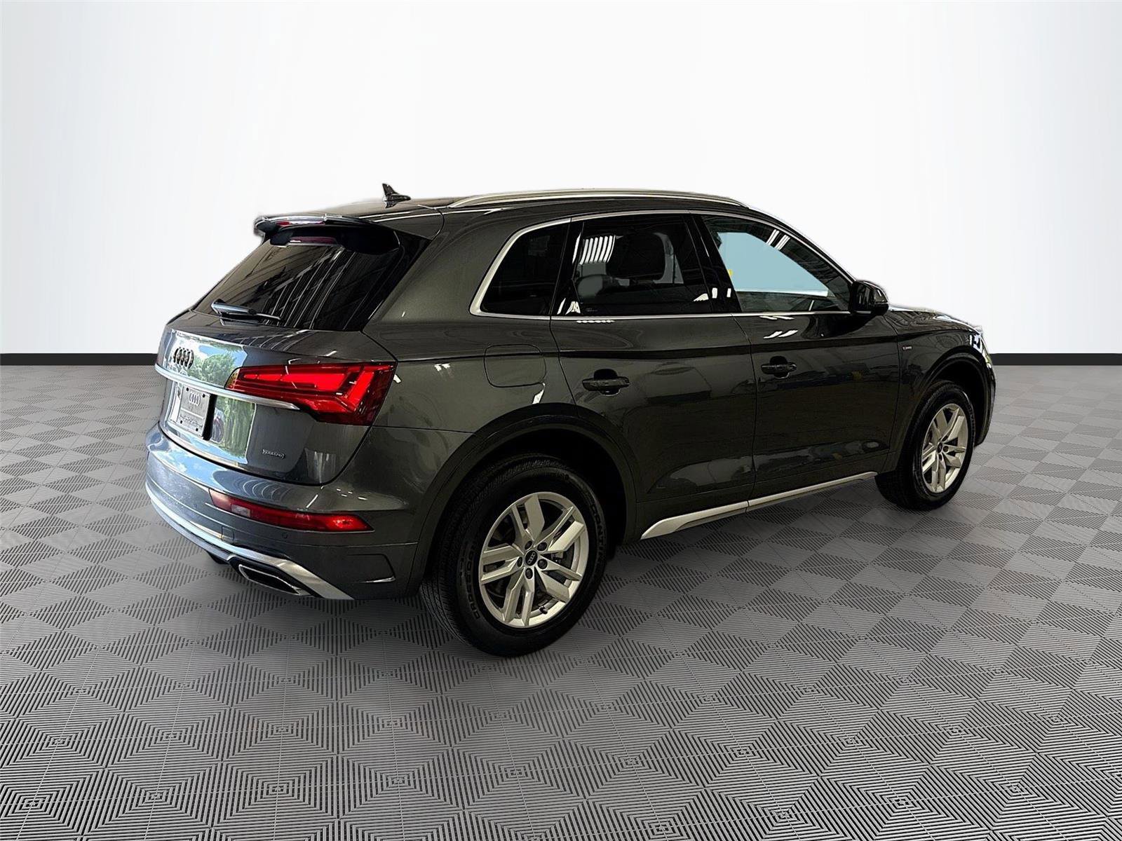 Certified 2023 Audi Q5 2.0T Premium w/ Convenience Package AWD/4WD image 7