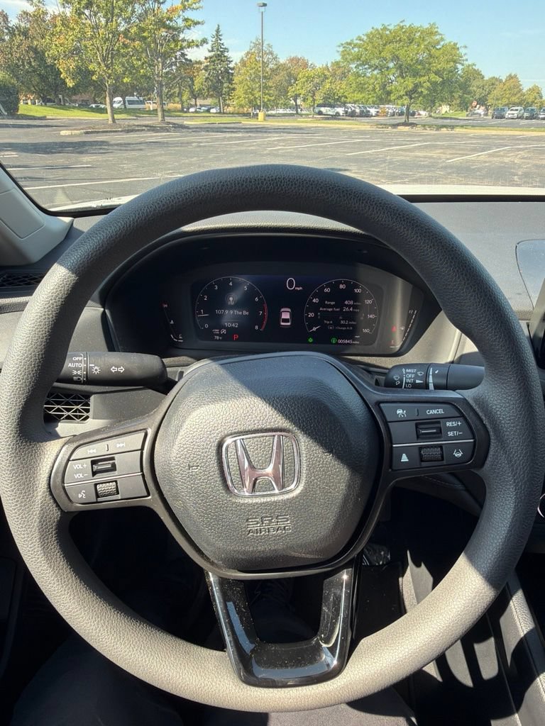 Certified 2025 Honda Accord LX image 15