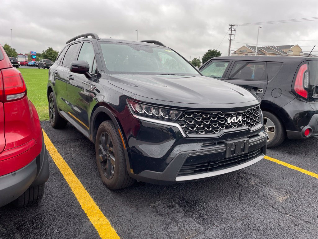 Used 2023 Kia Sorento S w/ Panoramic Sunroof Package