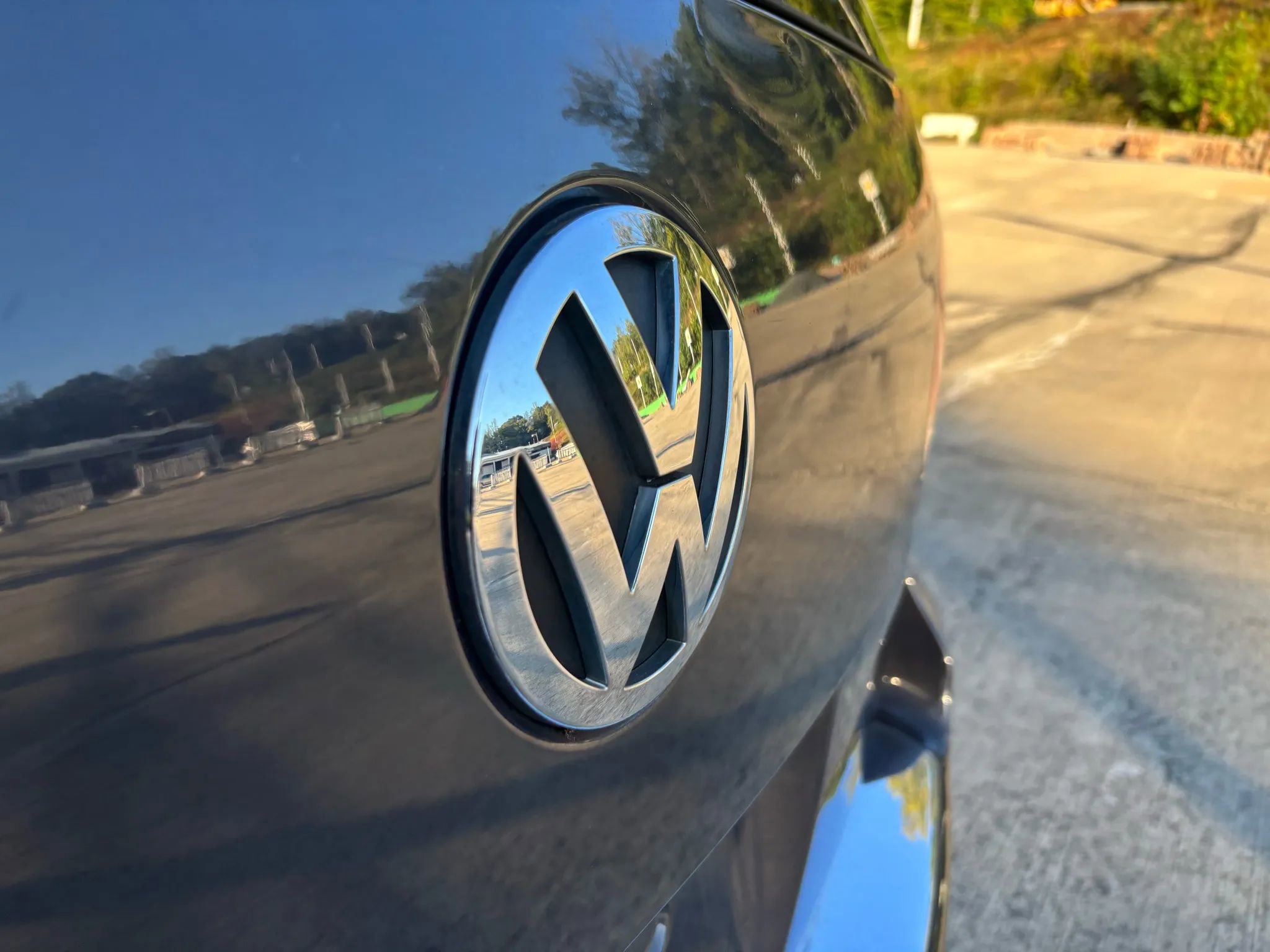 Used 2009 Volkswagen Touareg VR6 image 11