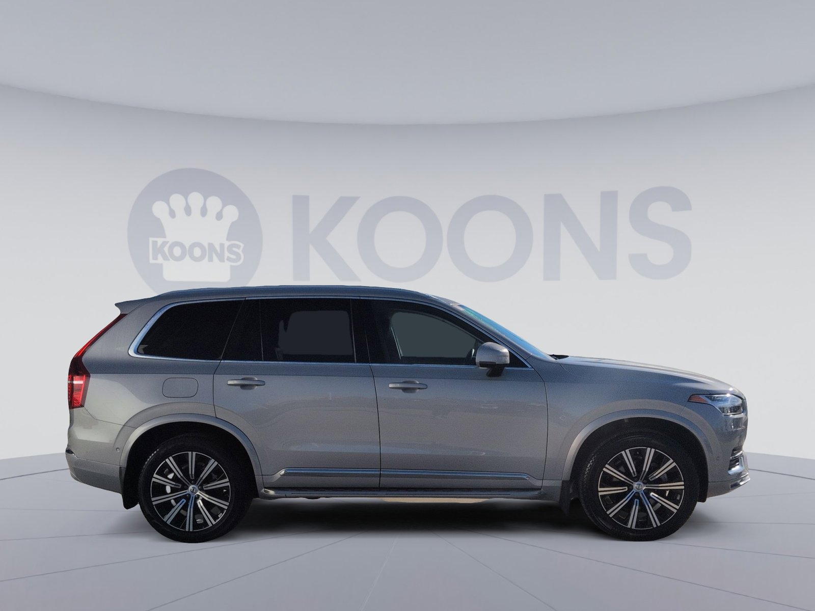 Used 2024 Volvo XC90 B6 Plus image 8