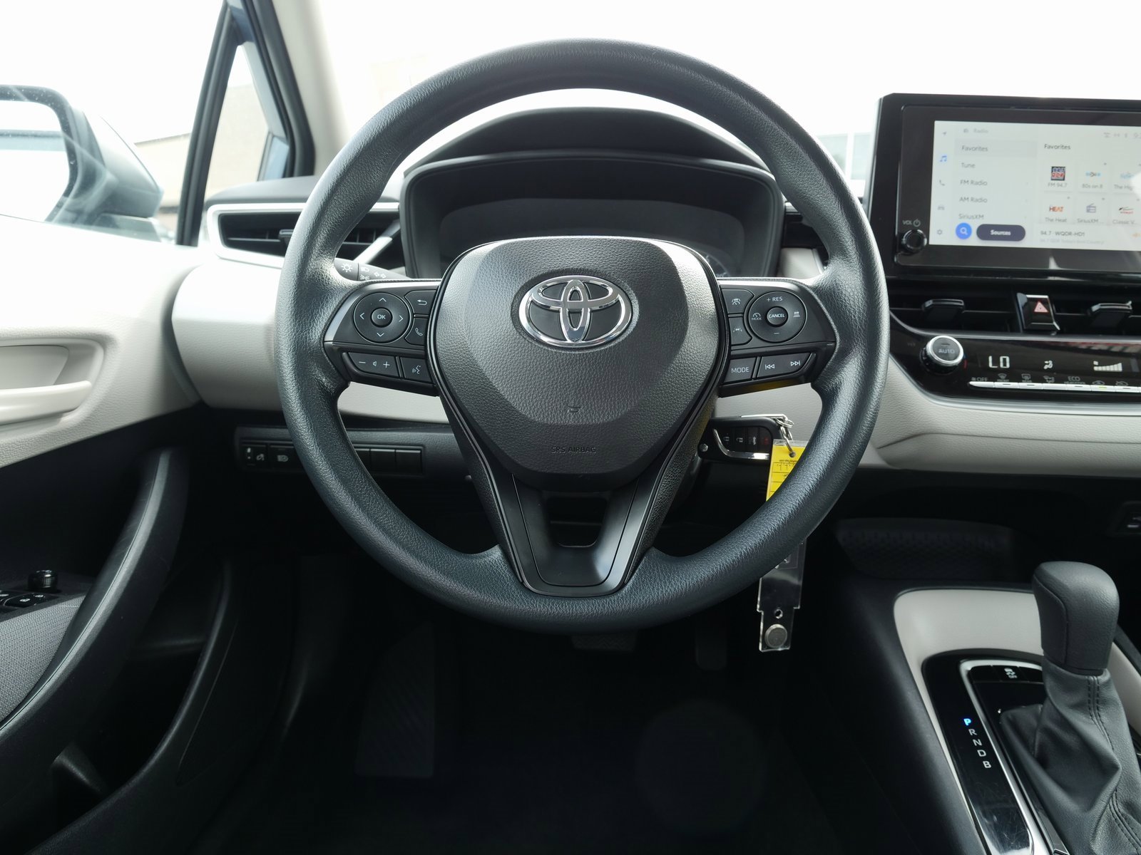 Used 2024 Toyota Corolla LE image 18