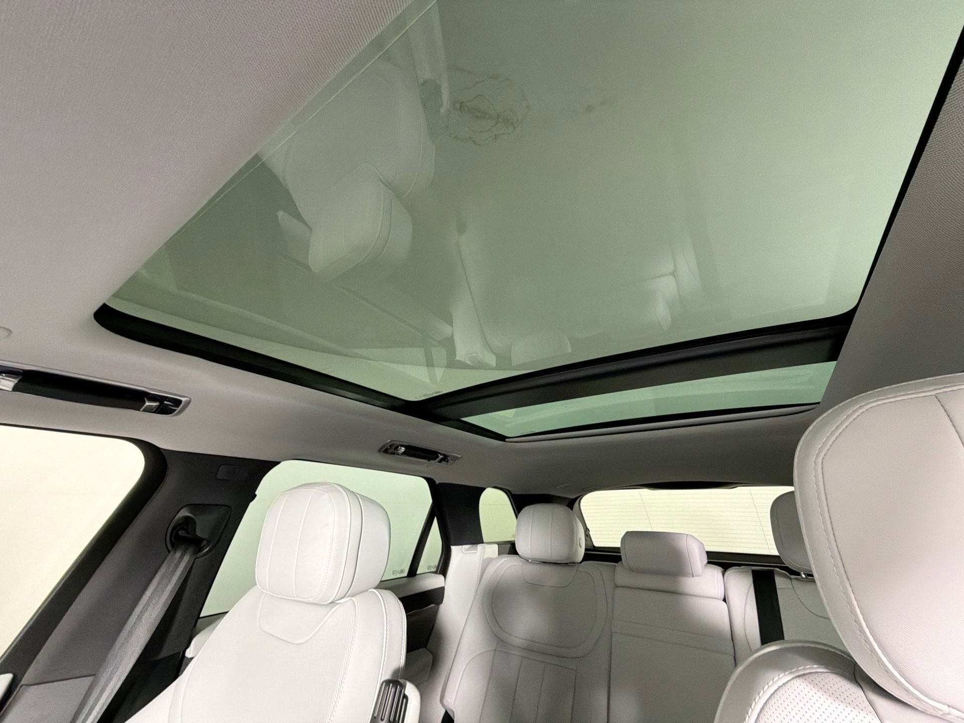 Certified 2024 Land Rover Range Rover Sport SE image 23