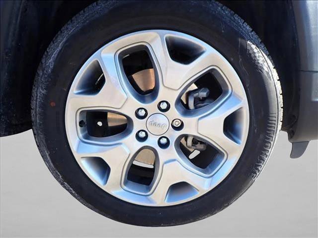 Used 2022 Jeep Compass Limited image 7