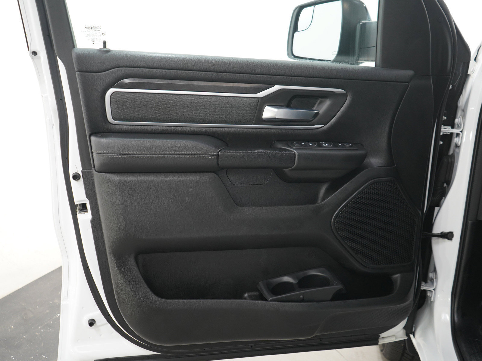 Used 2023 RAM 1500 Big Horn AWD/4WD image 18