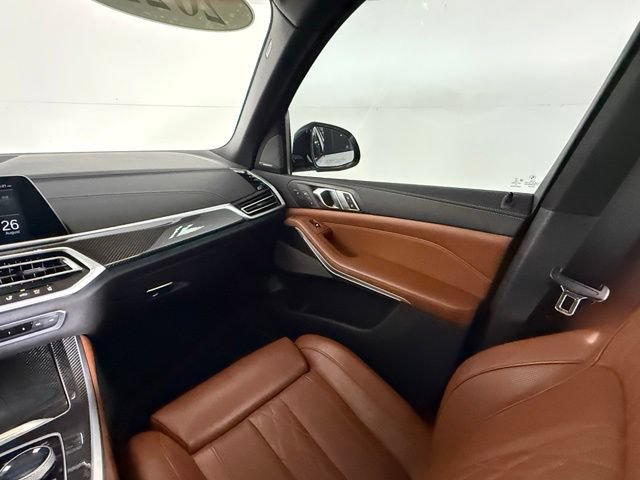 Used 2022 BMW X5 M50i w/ Executive Package AWD/4WD image 18