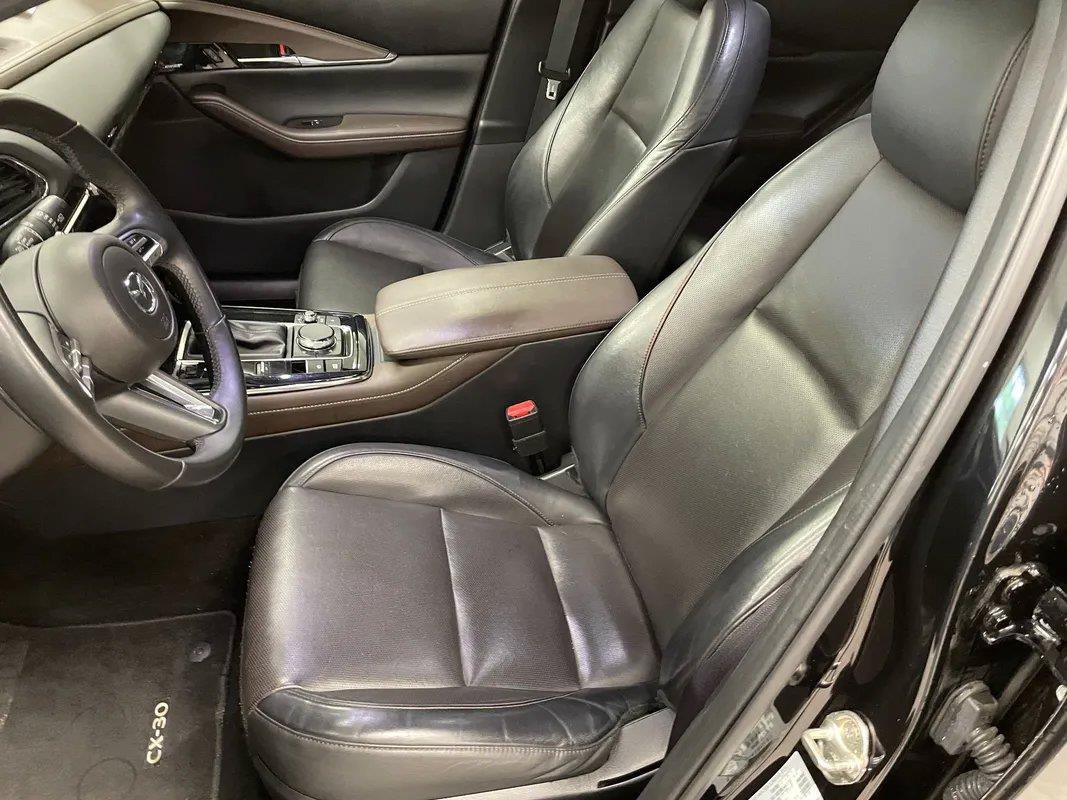 Used 2021 MAZDA CX-30 AWD 2.5 S w/ Premium Package image 16