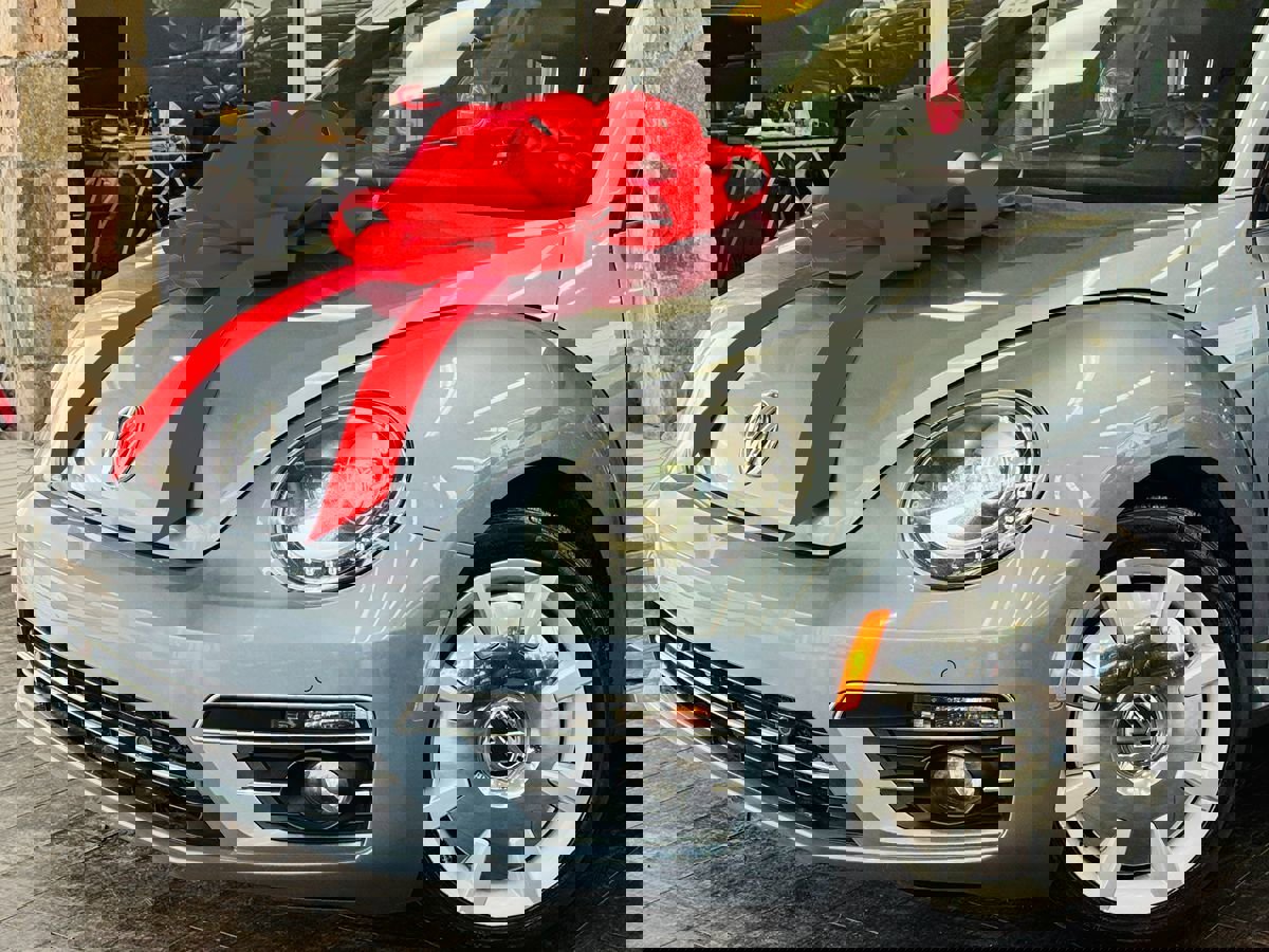 Used 2019 Volkswagen Beetle S image 16