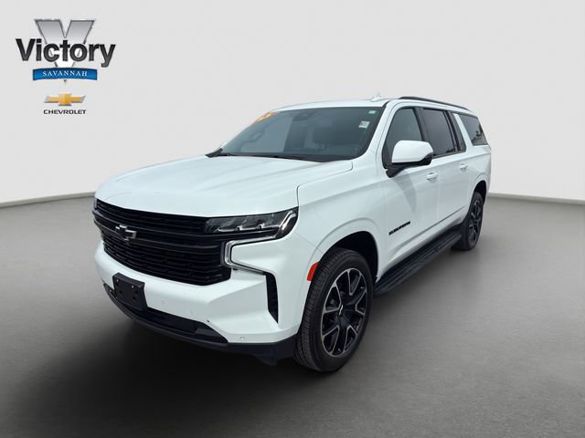 Used 2023 Chevrolet Suburban RST w/ Luxury Package AWD/4WD image 3