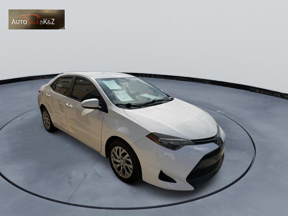 Used 2017 Toyota Corolla LE w/ Carpet Mat Package (TMS) FWD image 5