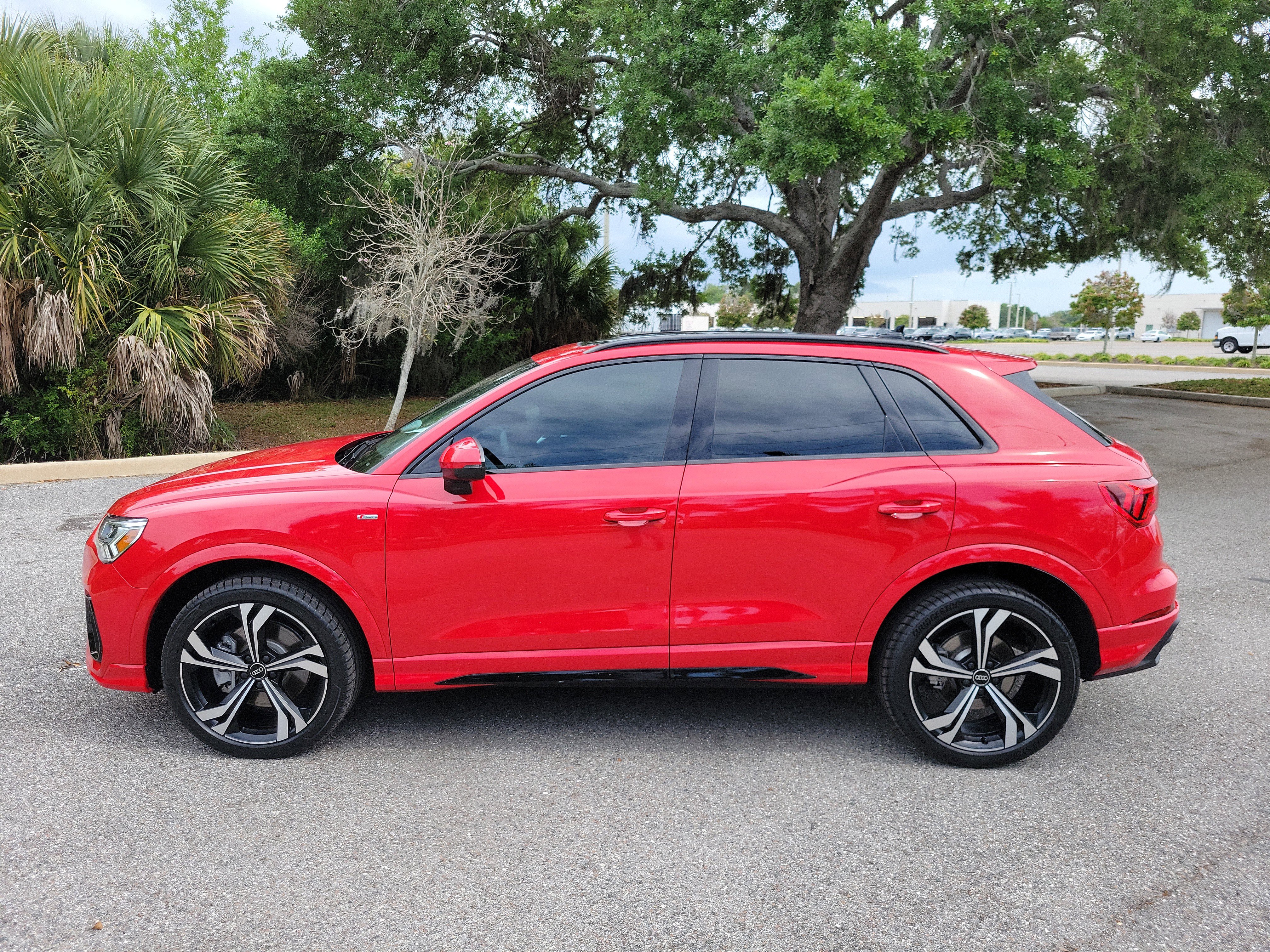 Certified 2024 Audi Q3 2.0T Premium Plus w/ Premium Plus Package image 7