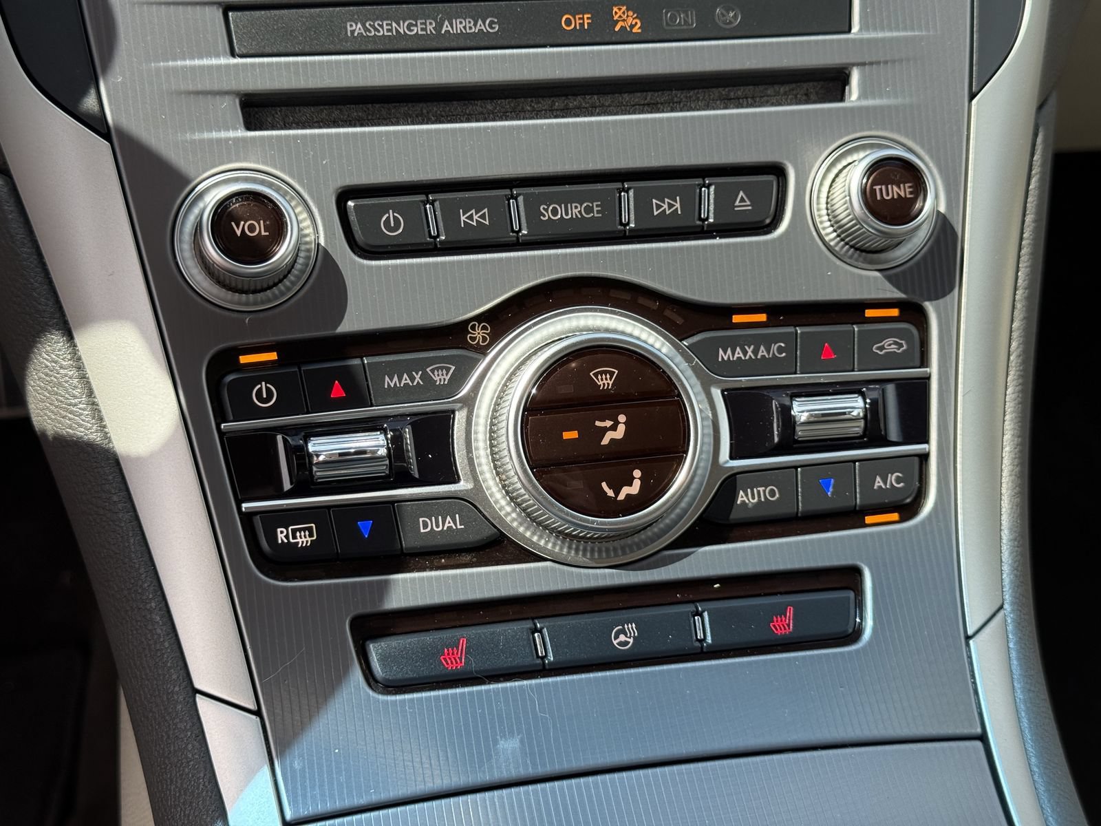 Used 2019 Lincoln MKZ Reserve w/ Reserve Plus Package FWD image 28