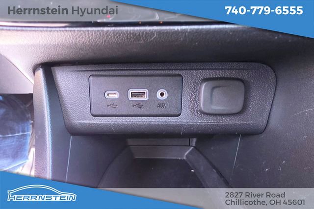 Used 2023 Buick Encore GX Select AWD/4WD image 20