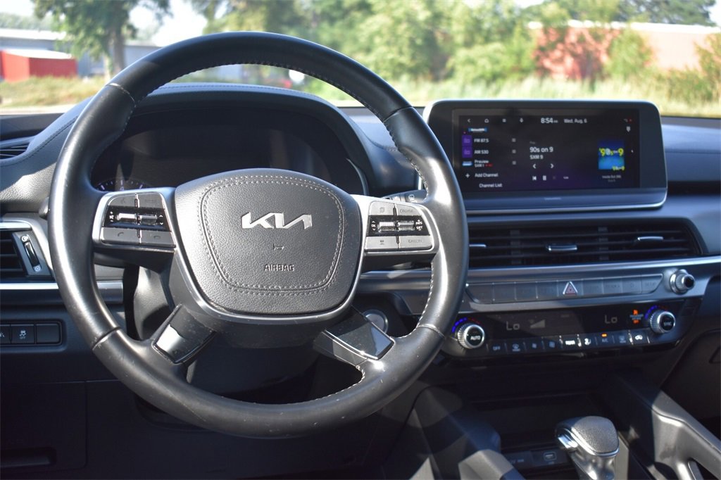 Used 2022 Kia Telluride LX image 20