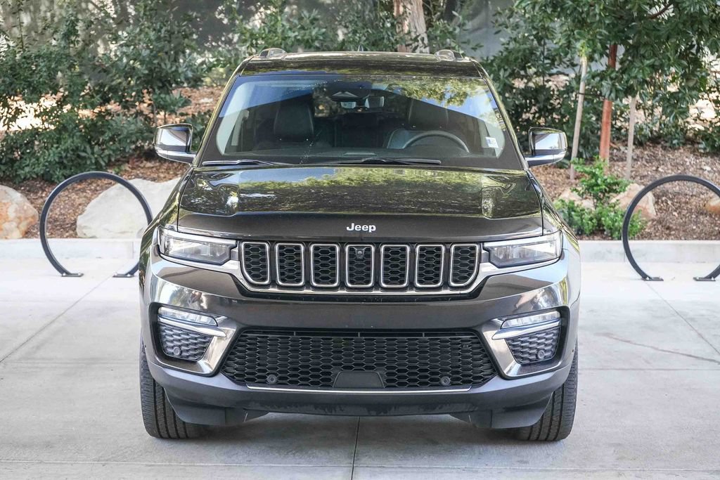 Used 2023 Jeep Grand Cherokee 4WD 4xe w/ Luxury Tech Group II image 2