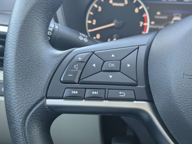 Used 2025 Nissan Altima 2.5 SV image 23