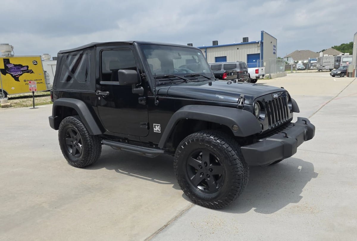 Used 2008 Jeep Wrangler X AWD/4WD image 32