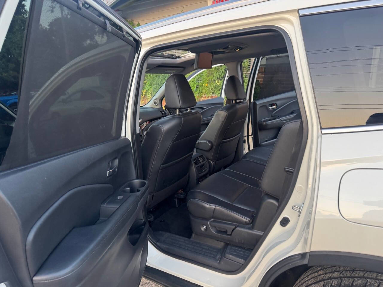 Used 2018 Honda Pilot Touring image 12