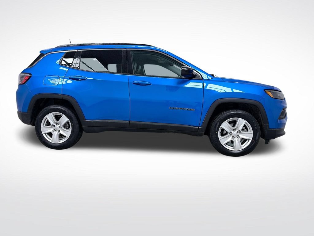Used 2022 Jeep Compass Latitude w/ Convenience Group AWD/4WD image 10