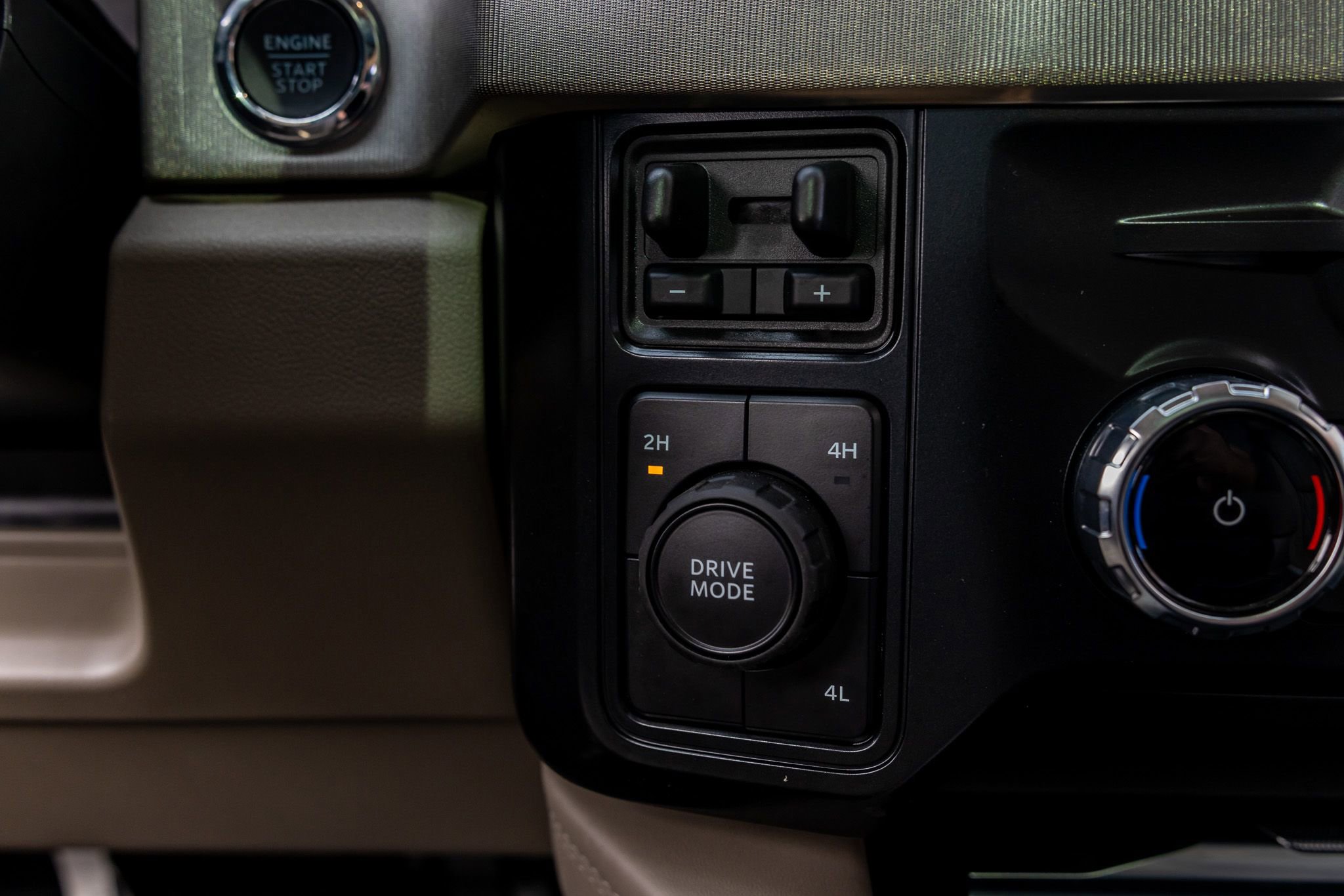 Used 2026 Ford F450 Platinum w/ Platinum Plus Package image 23