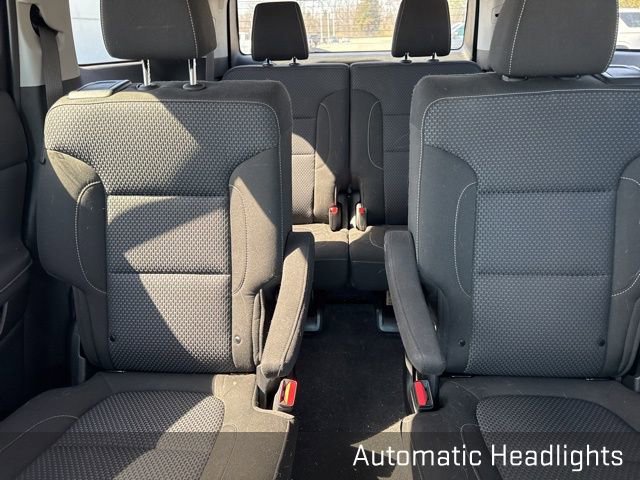 Used 2023 GMC Acadia SLE image 13