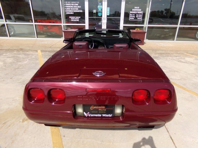 Used 1993 Chevrolet Corvette Convertible RWD image 9