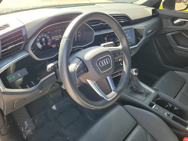 Certified 2024 Audi Q3 2.0T Premium w/ Convenience Package AWD/4WD image 17