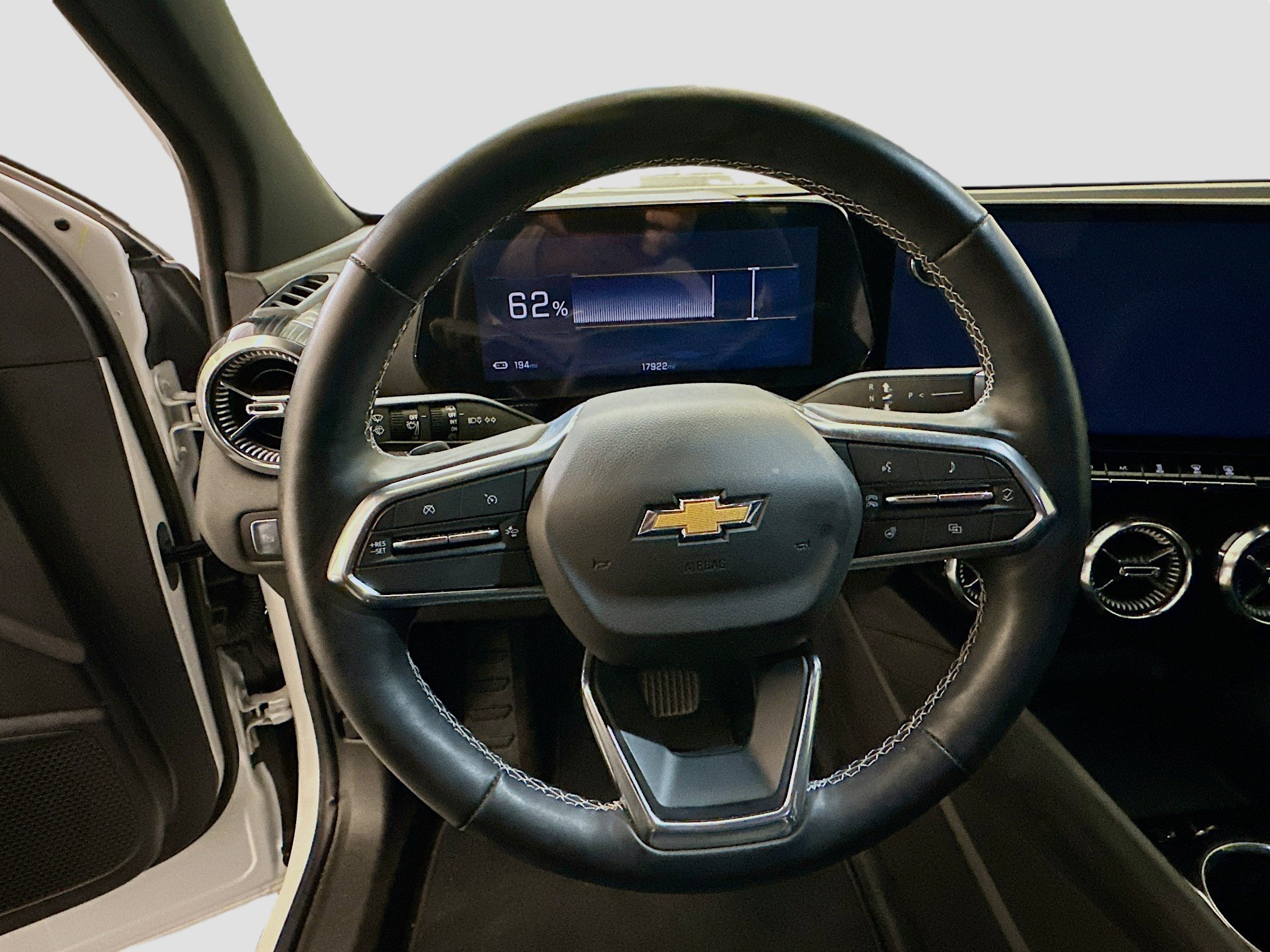 Used 2024 Chevrolet Blazer EV LT image 18