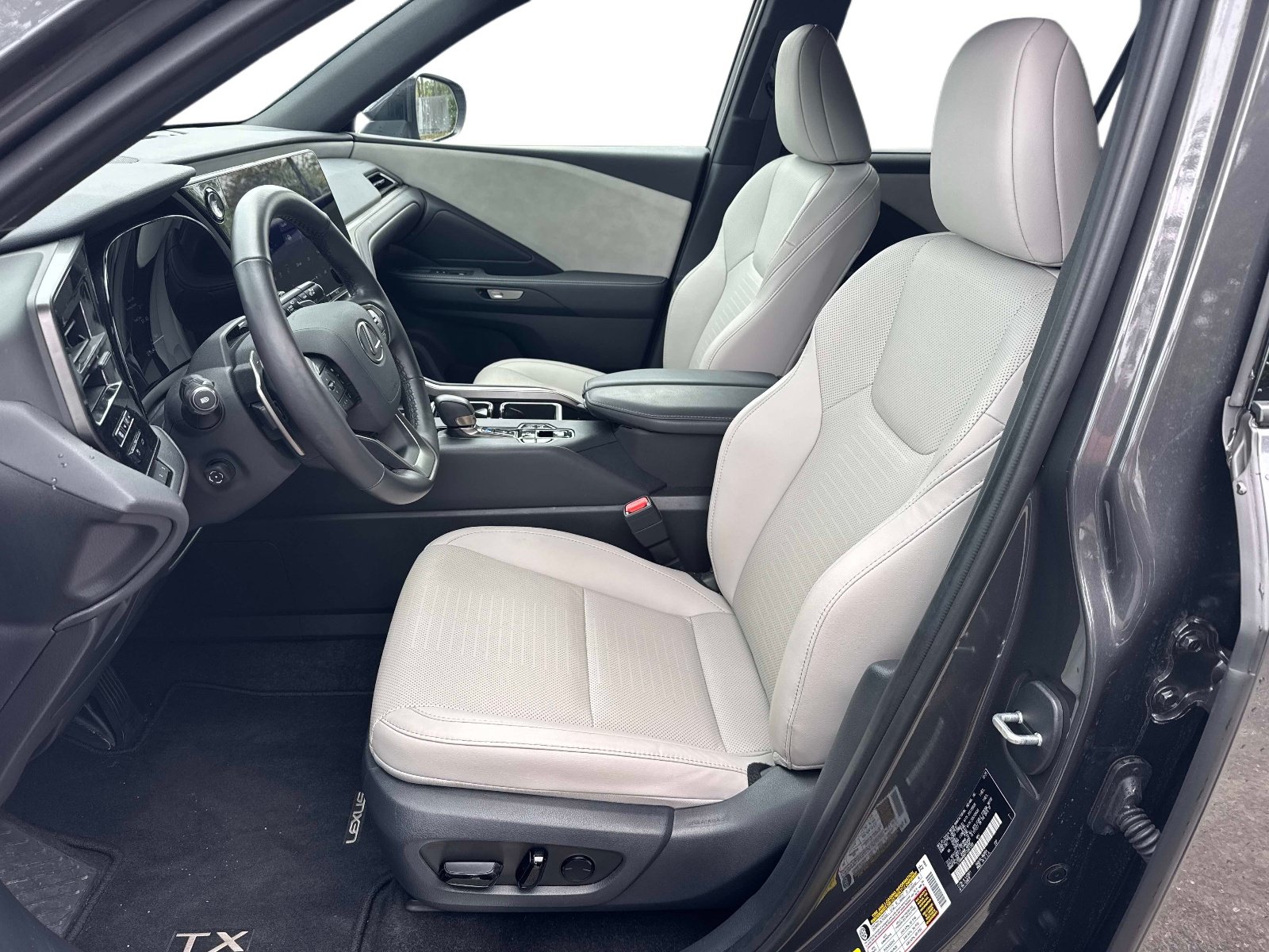 Used 2026 Lexus TX 350 AWD w/ Technology Package image 23