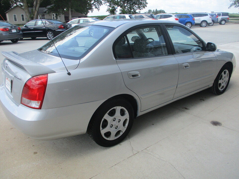 Used 2003 Hyundai Elantra GLS FWD image 16
