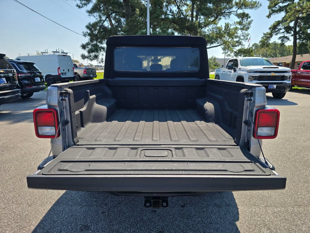 Used 2020 Jeep Gladiator Sport w/ Quick Order Package 24S AWD/4WD image 23