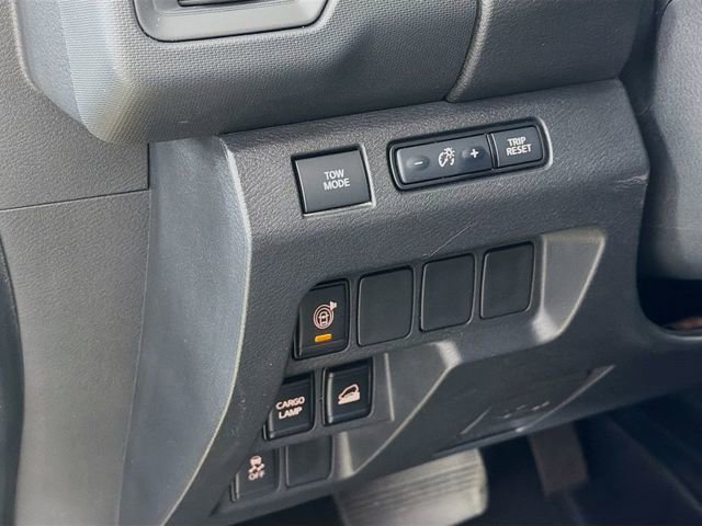 Used 2022 Nissan Frontier S w/ Technology Package image 12