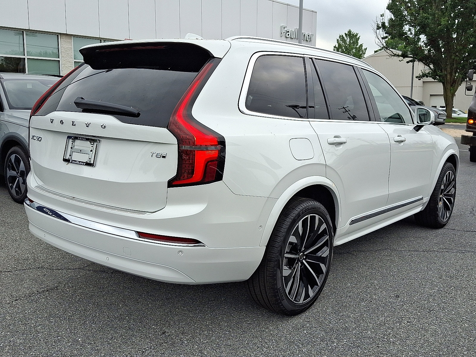 New 2026 Volvo XC90 T8 Ultra image 4