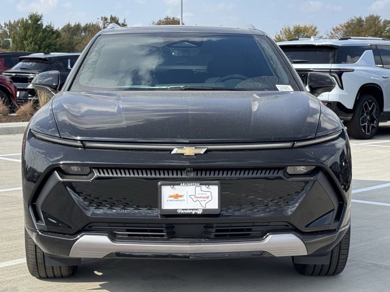 New 2026 Chevrolet Equinox EV LT w/ Convenience Package II AWD/4WD image 7