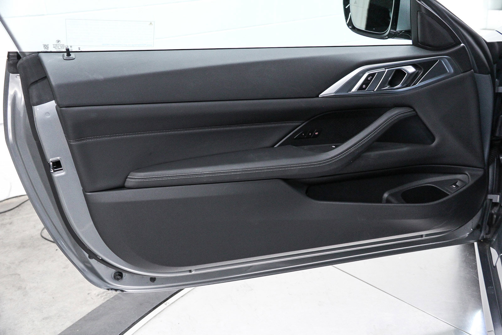 Used 2025 BMW 430i Coupe w/ Convenience Package image 22