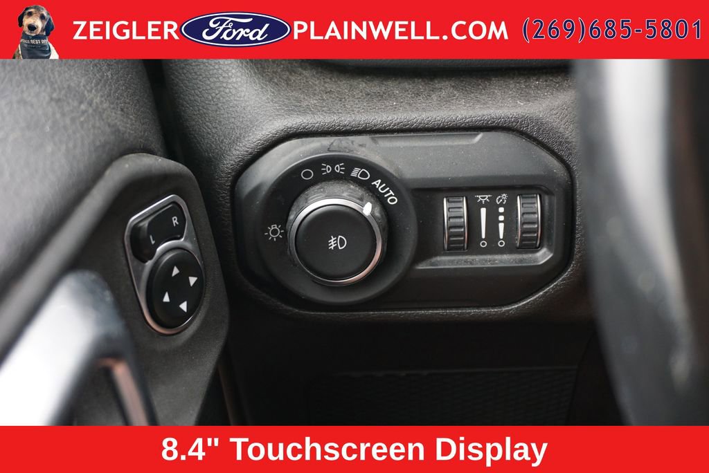 Used 2020 Jeep Wrangler Unlimited Sahara w/ Dual Top Group AWD/4WD image 26