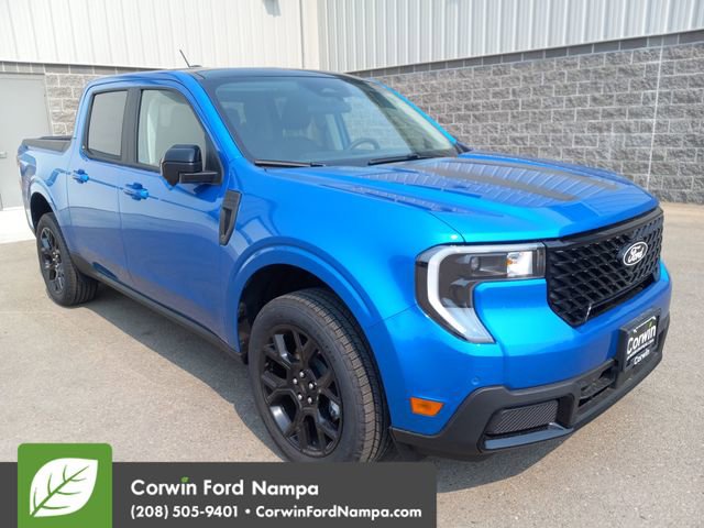 New 2025 Ford Maverick Lariat w/ Black Appearance Package