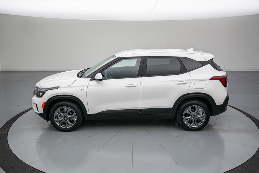 Used 2026 Kia Seltos LX FWD image 8