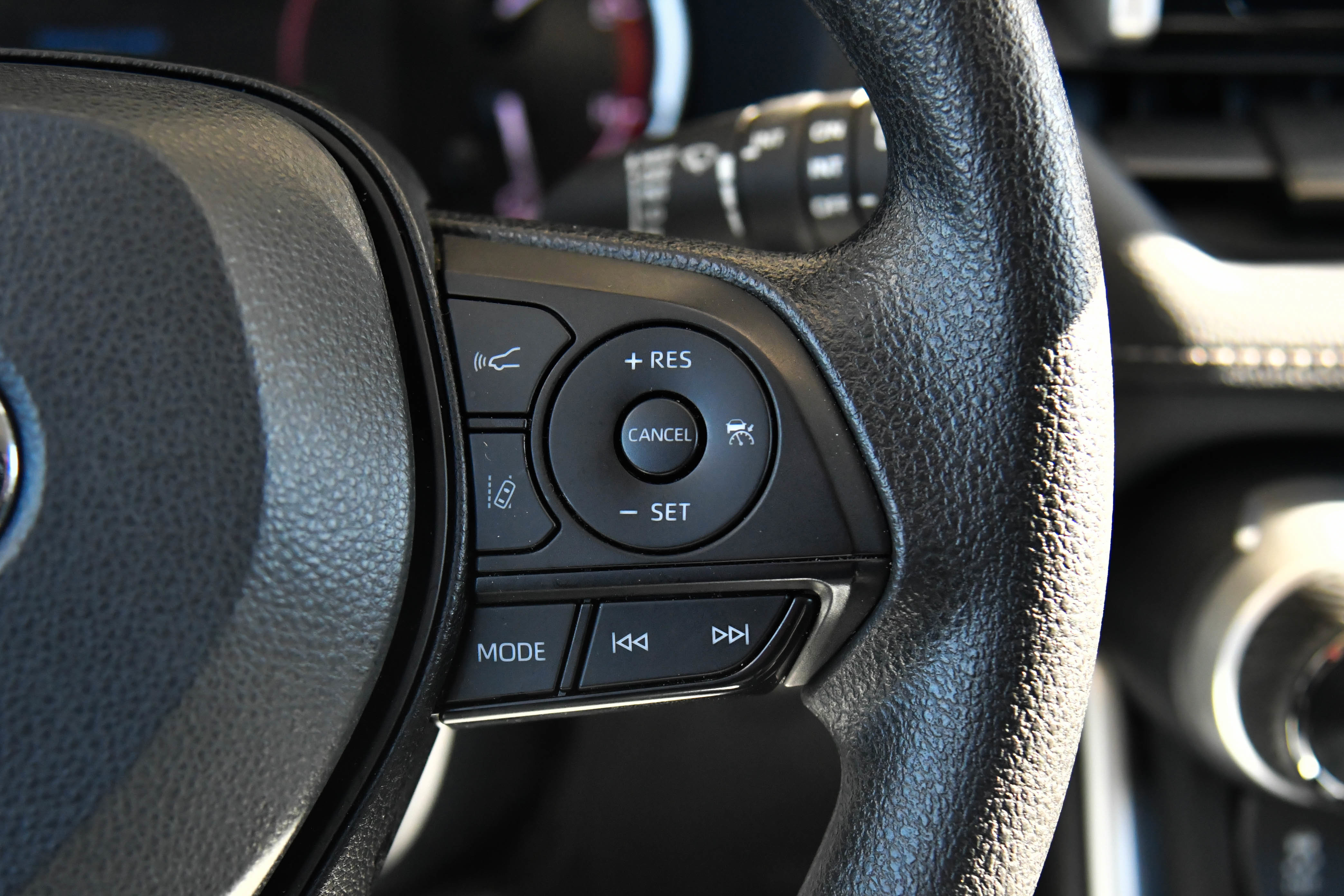 Used 2024 Toyota RAV4 XLE image 31