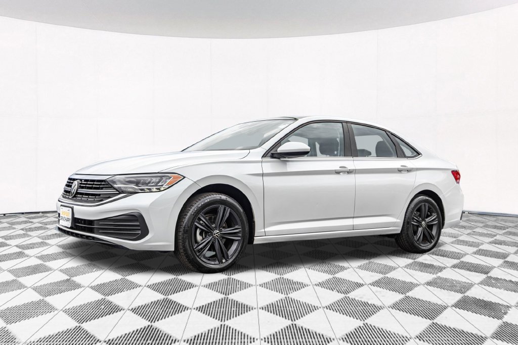 Certified 2023 Volkswagen Jetta SE w/ Panoramic Sunroof Package FWD image 6