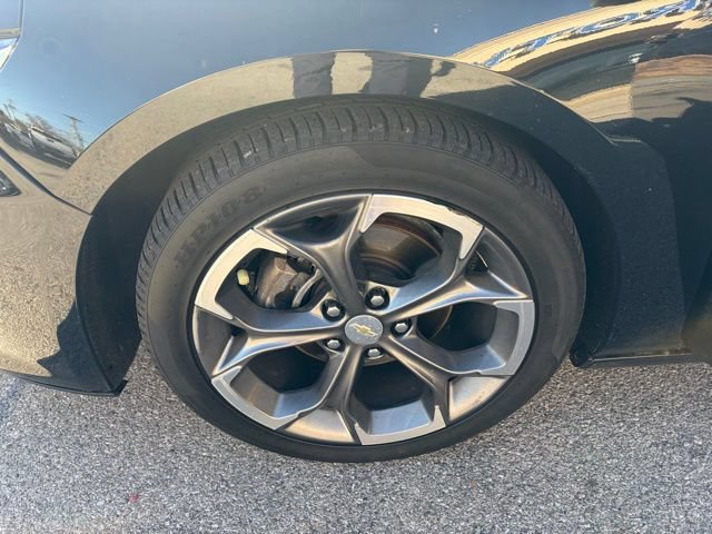 Used 2021 Chevrolet Malibu LT FWD image 11
