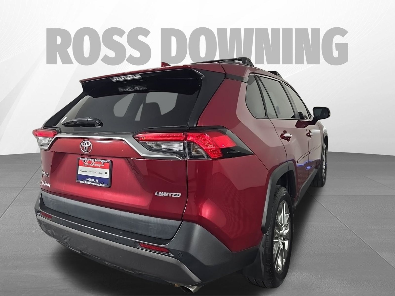 Used 2021 Toyota RAV4 Limited FWD image 4