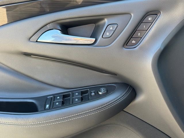 Used 2019 Buick Envision Premium w/ Driver Confidence Package image 10