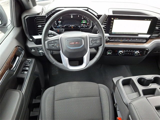 Used 2024 GMC Sierra 1500 Elevation image 2