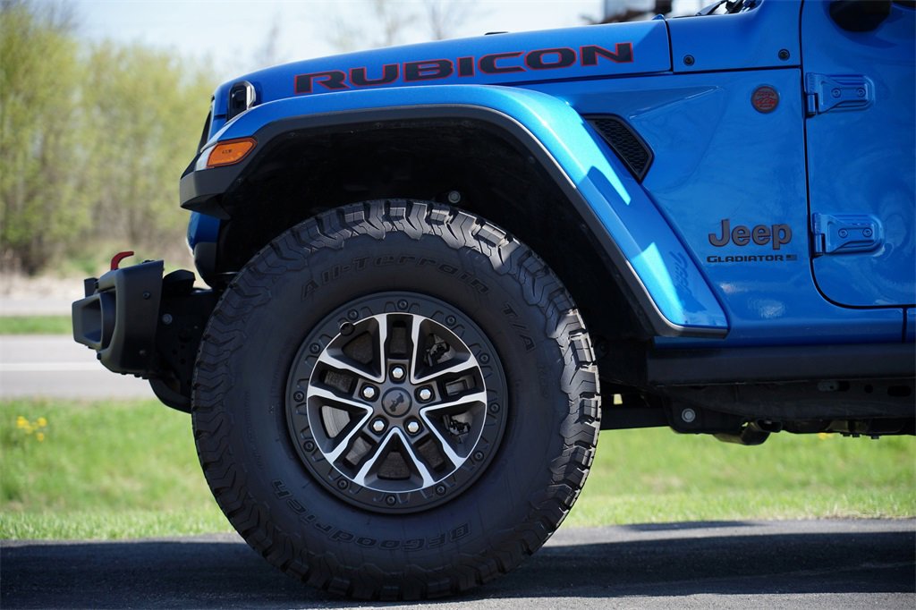 Used 2024 Jeep Gladiator Rubicon image 11