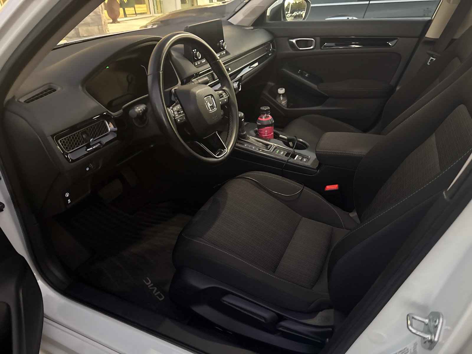 Used 2023 Honda Civic EX image 2