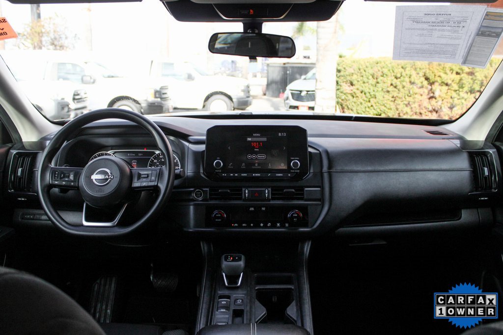 Used 2024 Nissan Pathfinder S image 24