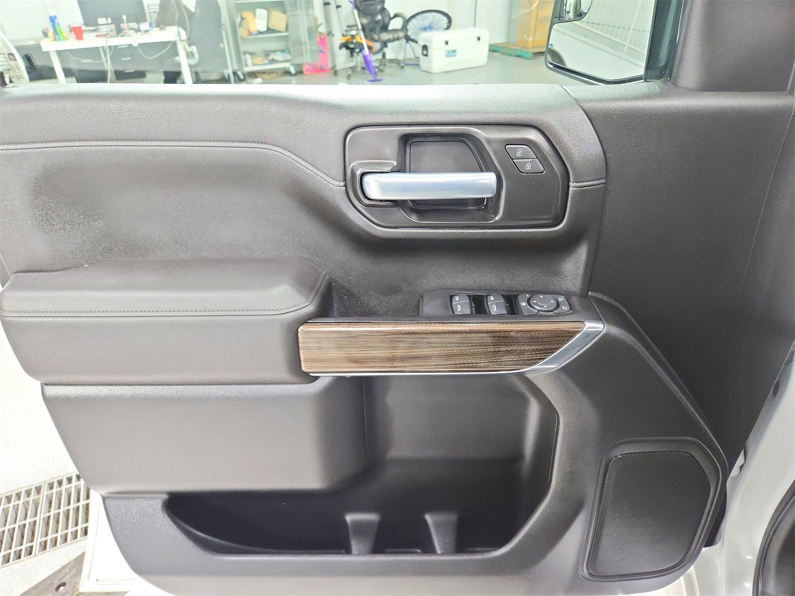 Used 2021 Chevrolet Silverado 1500 LT image 32