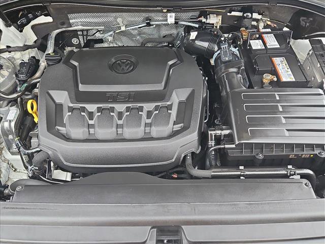 Used 2022 Volkswagen Tiguan SEL R-Line image 25